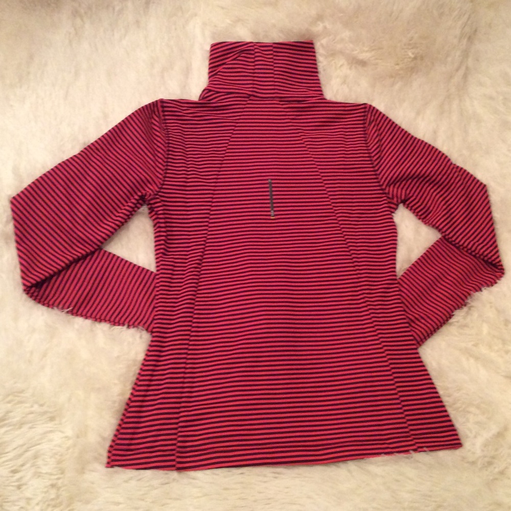 Lole Essential Cardigan in Pink Reflective Stripe - Picture 4 of 6